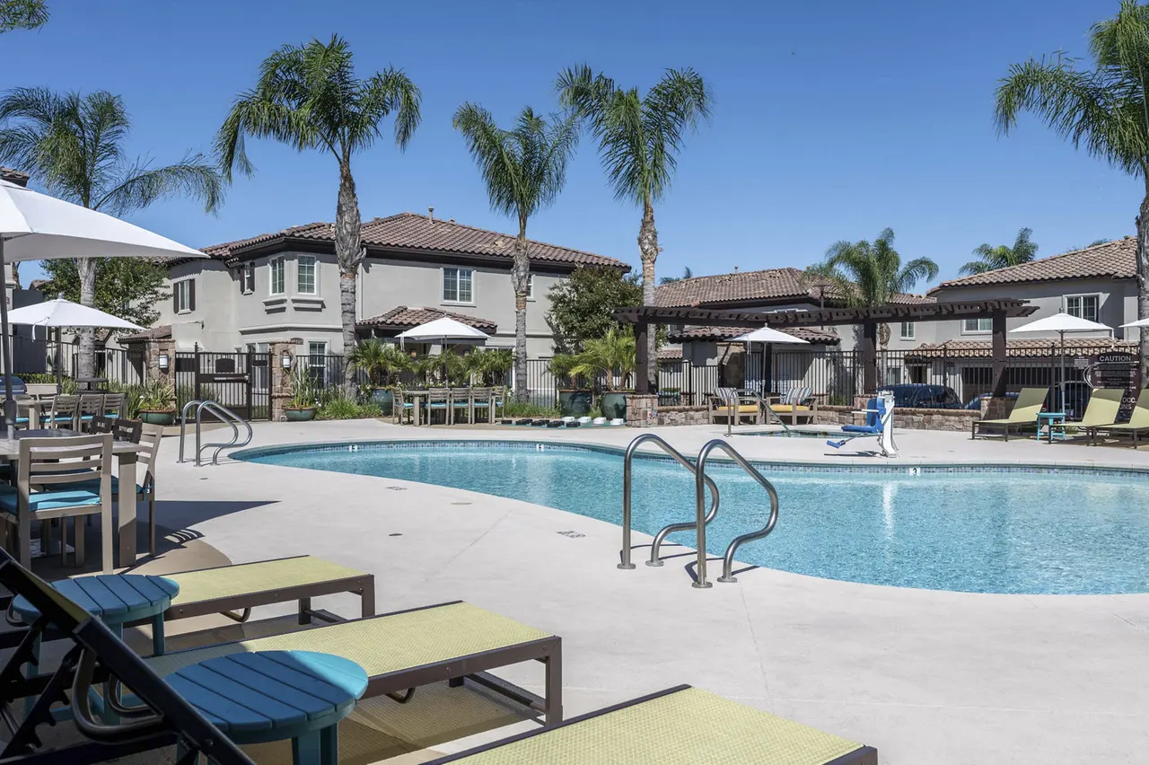 Townhomes at Lost Canyon Apartments