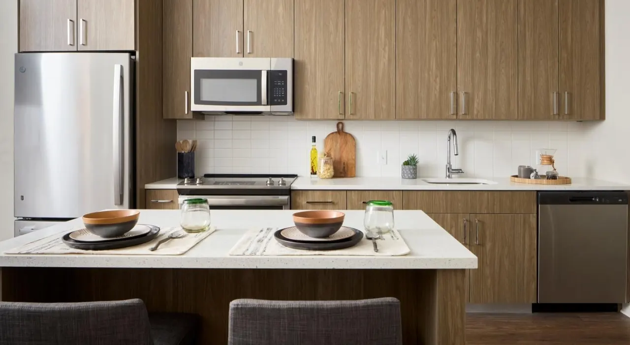 Modera Clarendon