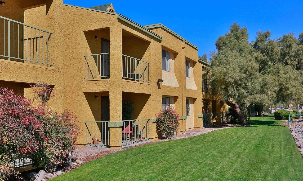 Silverado Apartments