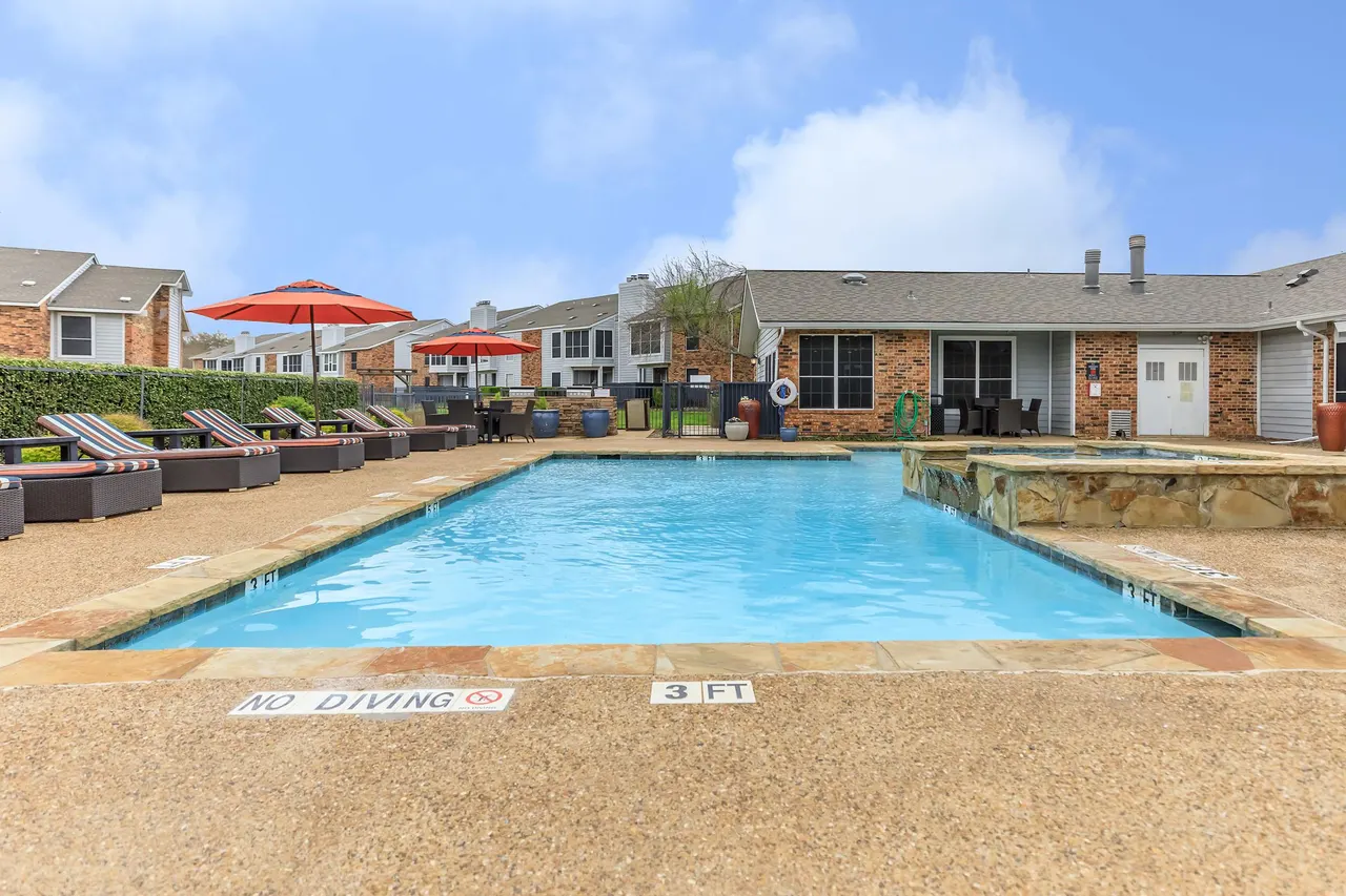 Nova Park Apartment Homes