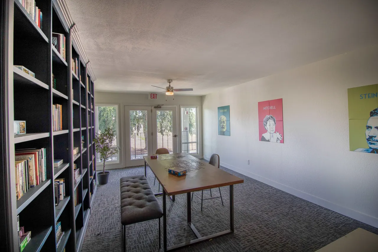 Woodland Crossing Apartments