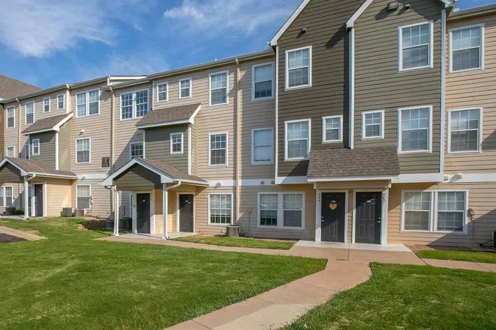 Summit Ridge Apartments