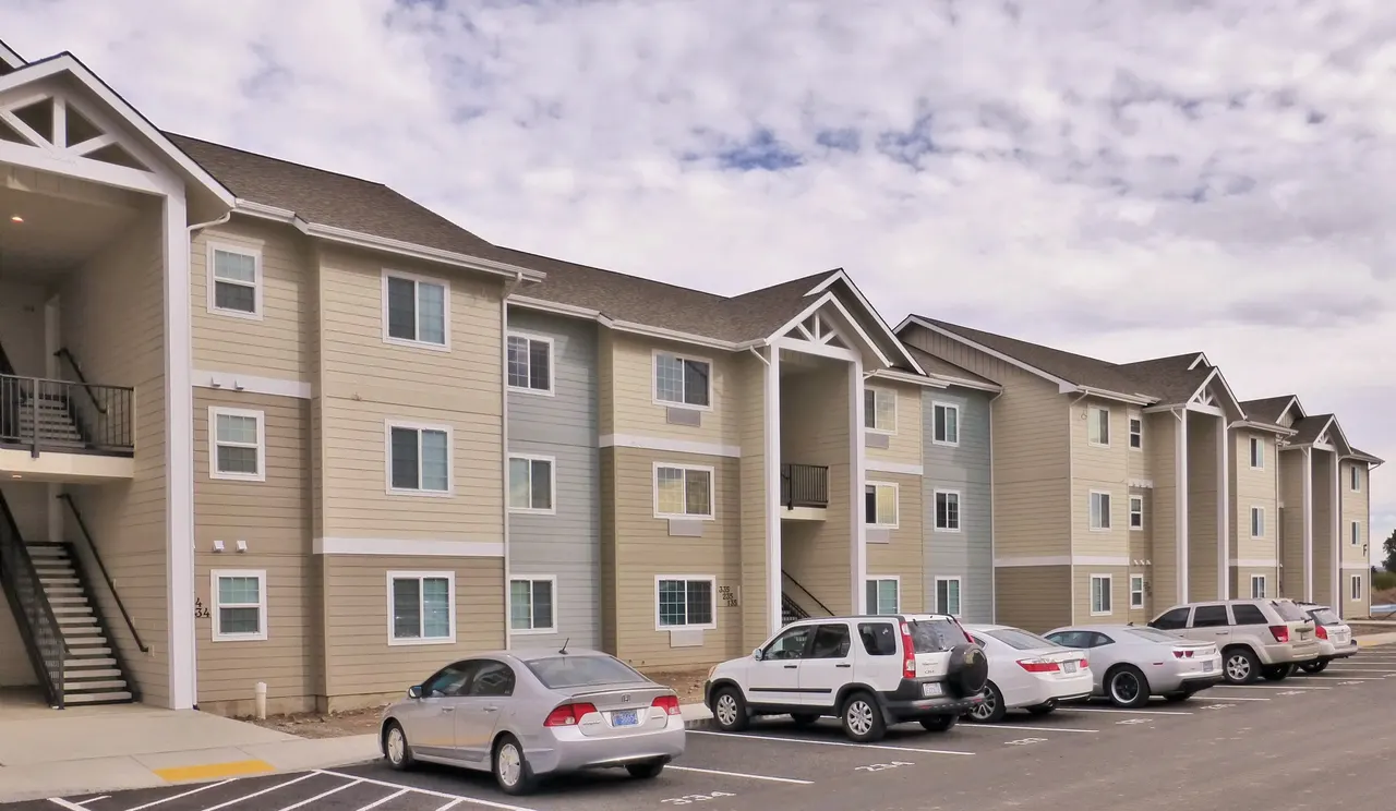 University Parkway Apartments