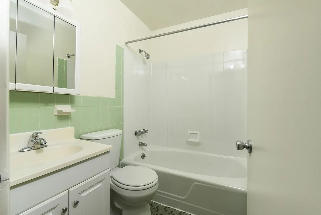 Lansdale Village Apartments