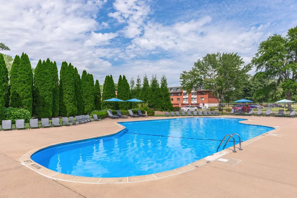 WoodCliff Estates Apartments