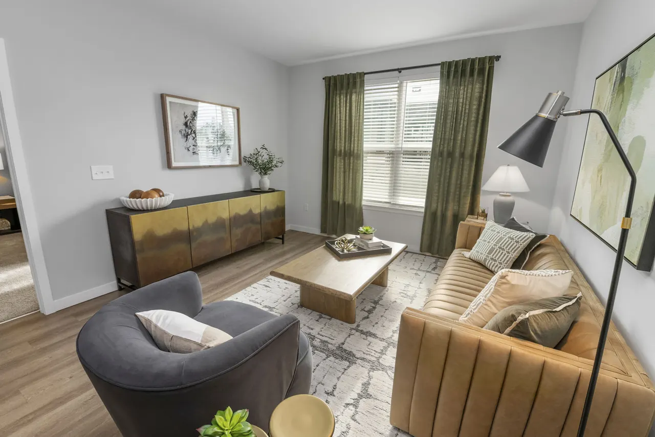 Perimeter Pointe Apartments
