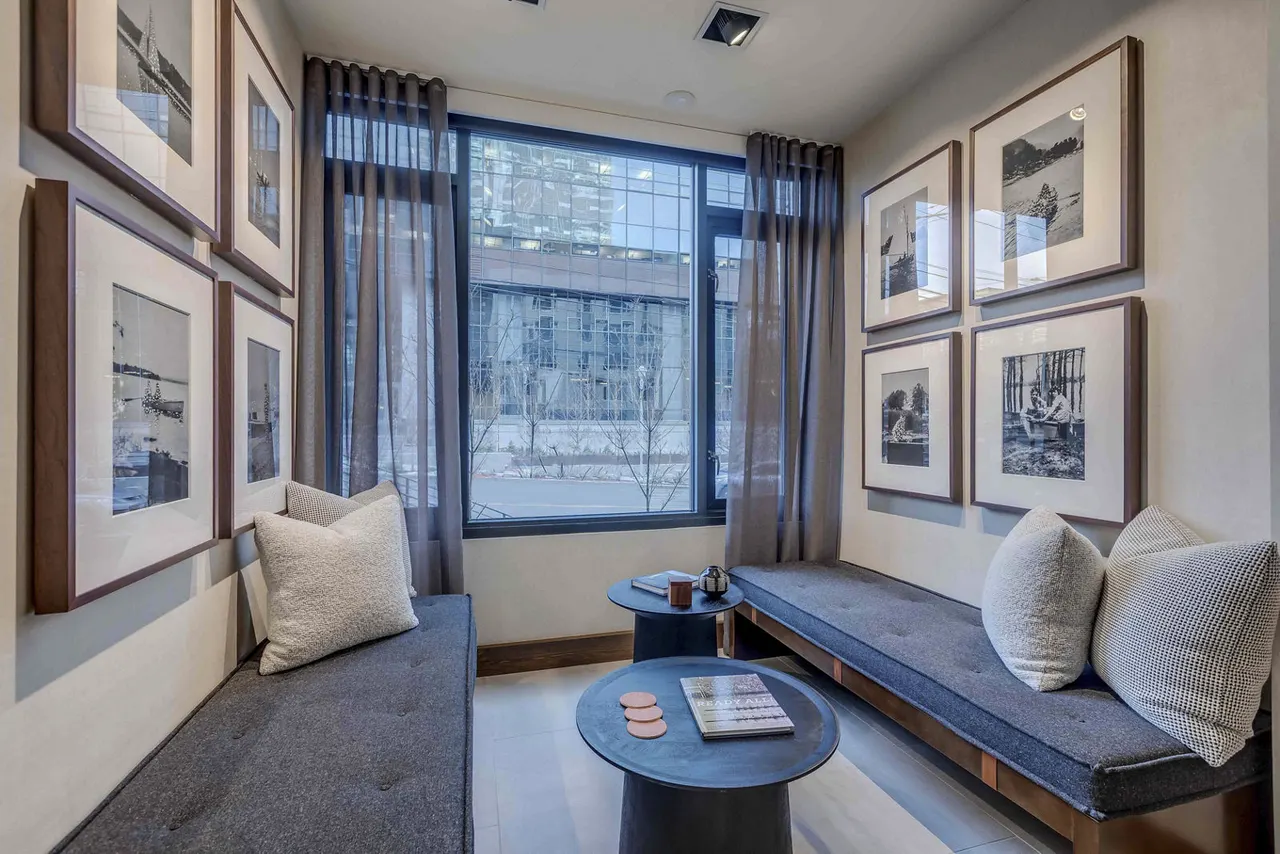 Lakeview Apartments