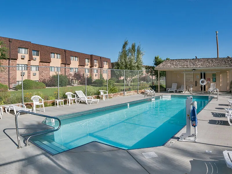 Foxhill Apartments
