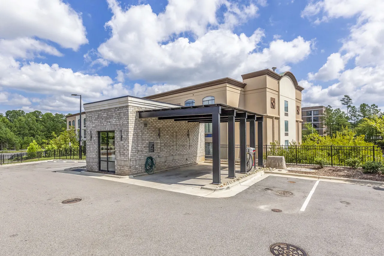 Candour House Apartments