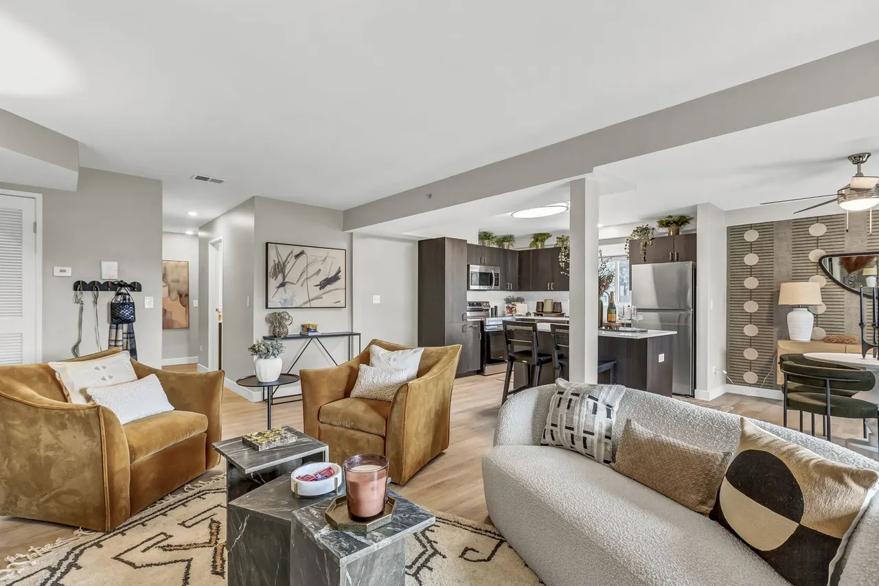 Bourbon Square Apartments