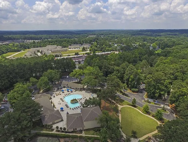 East Perimeter Pointe