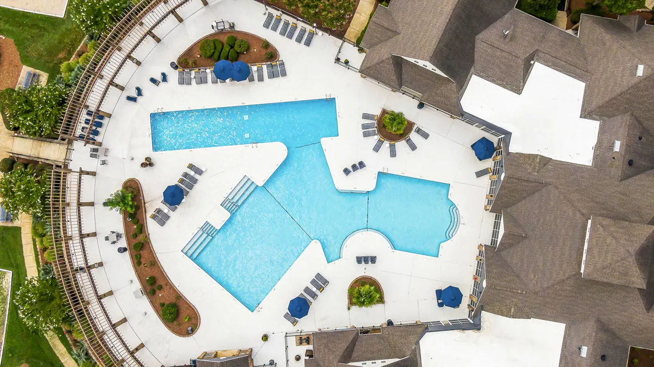 Wolf Creek Apartments
