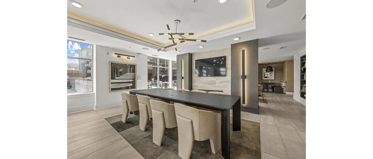 The Mint 425 Apartments