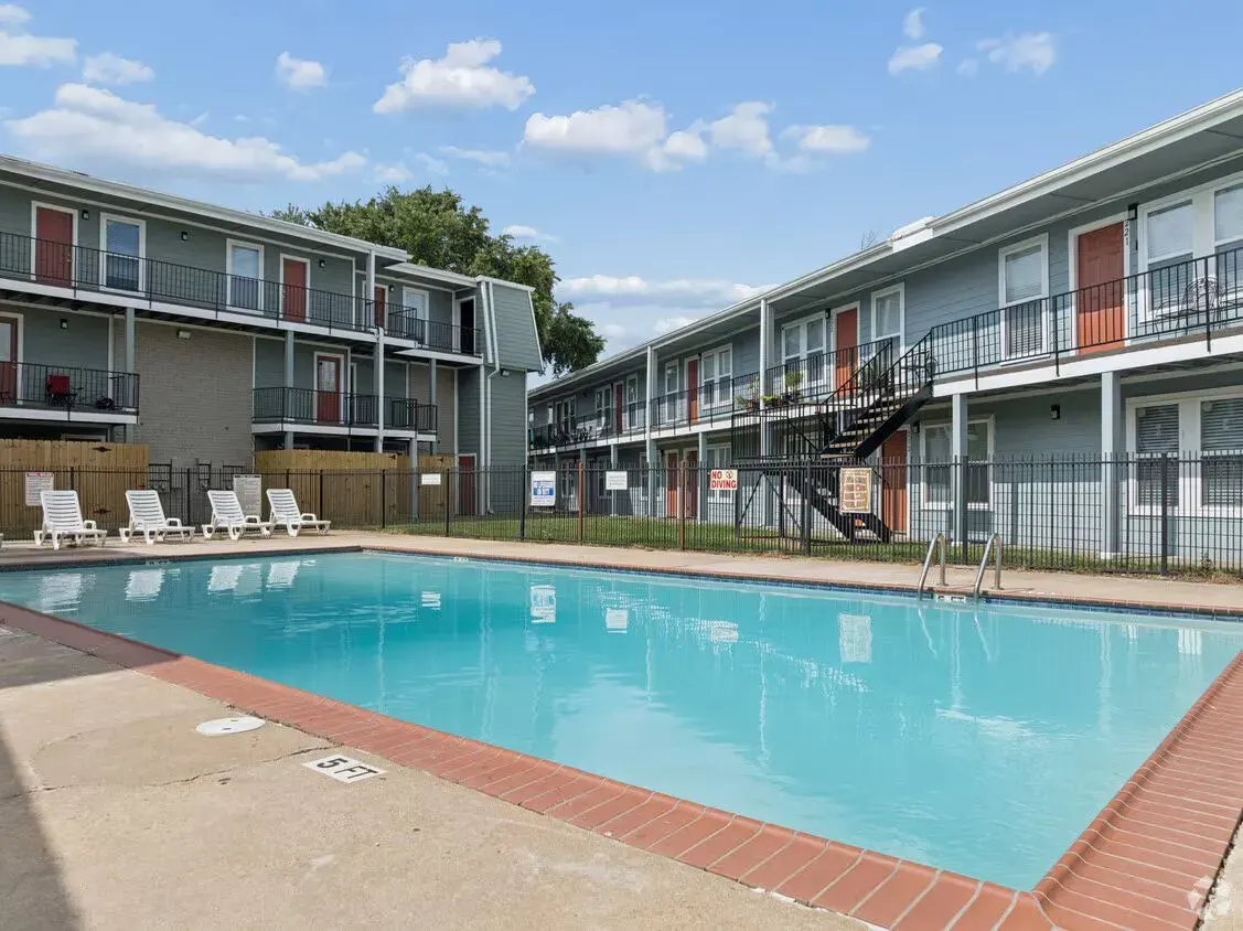 Gardens at Bissonnet Apartments
