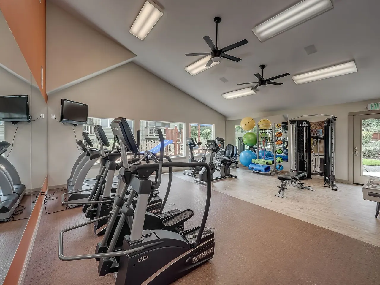 Avana Powell Valley