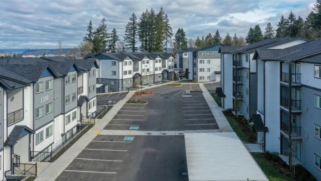 Summit Vista Apartments