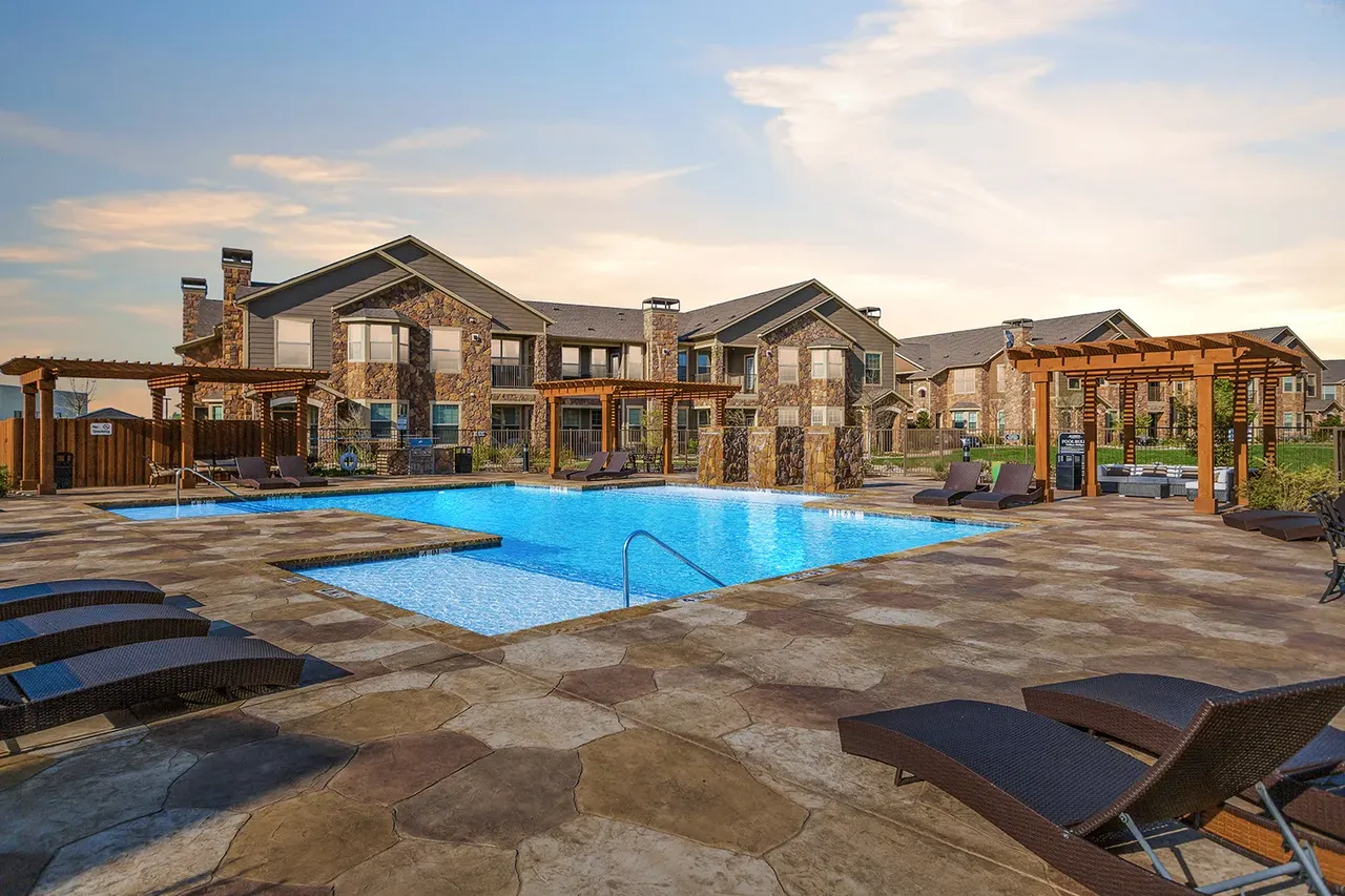 Mansions At Timberland Apartments
