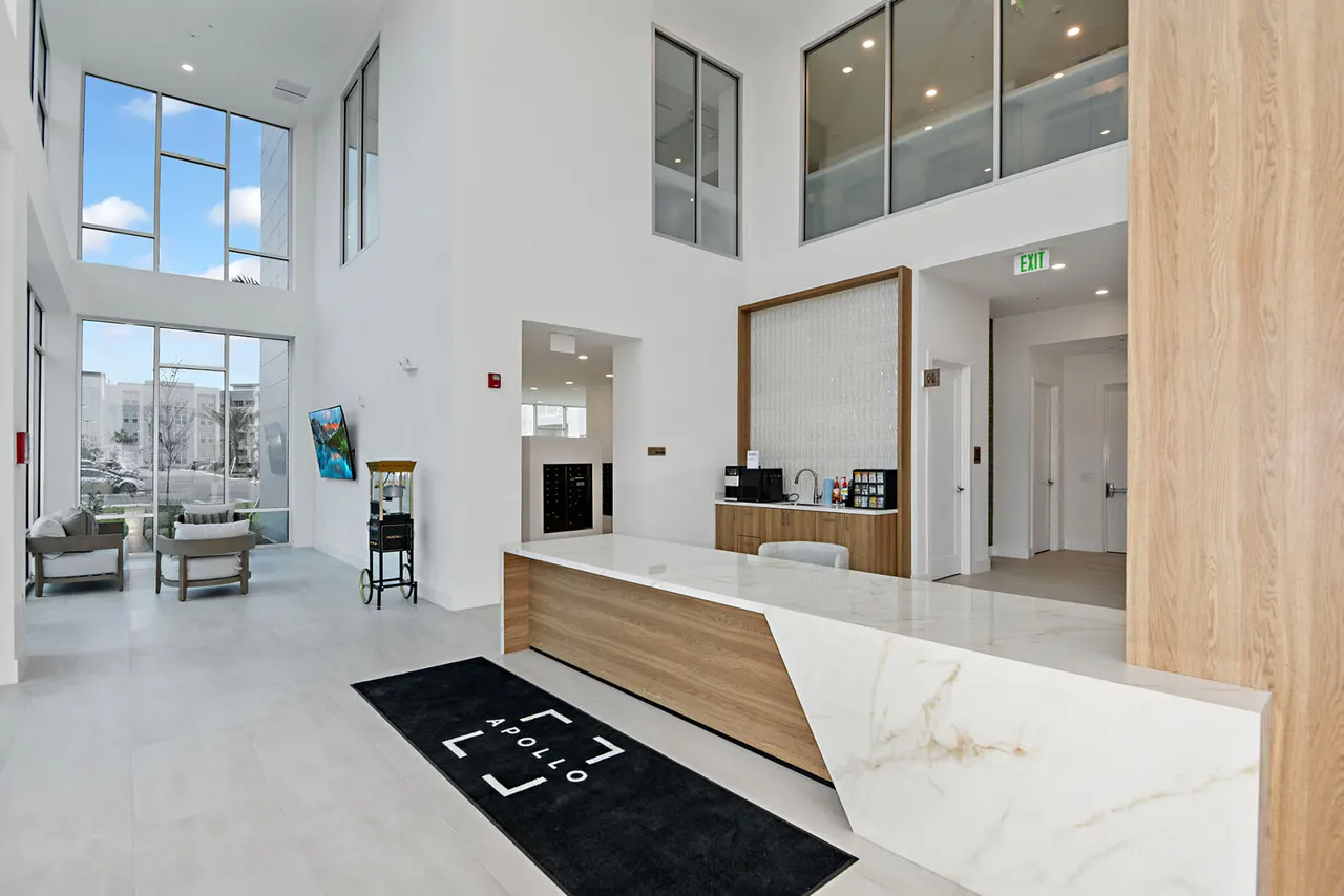Apollo Apartments