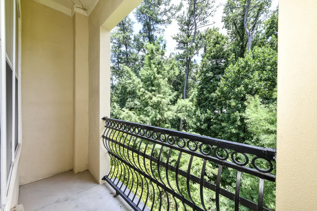 Kingsboro Luxury Apartments