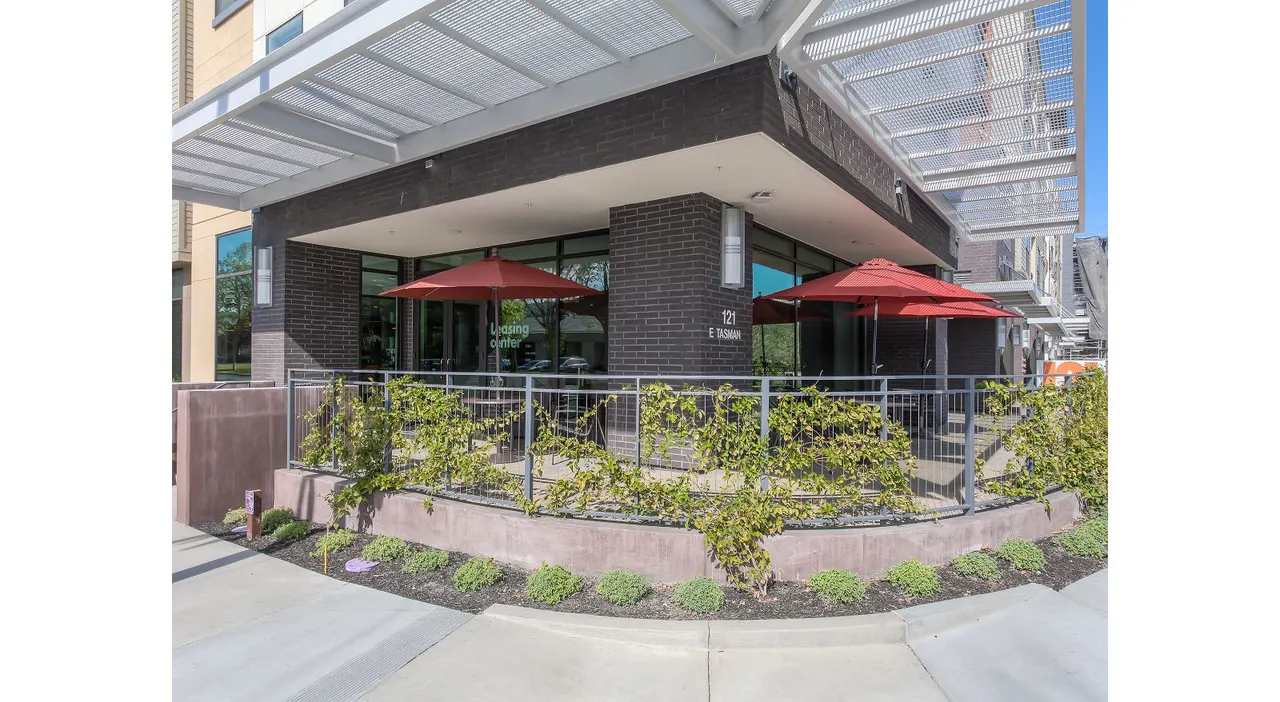 121 Tasman Apartments