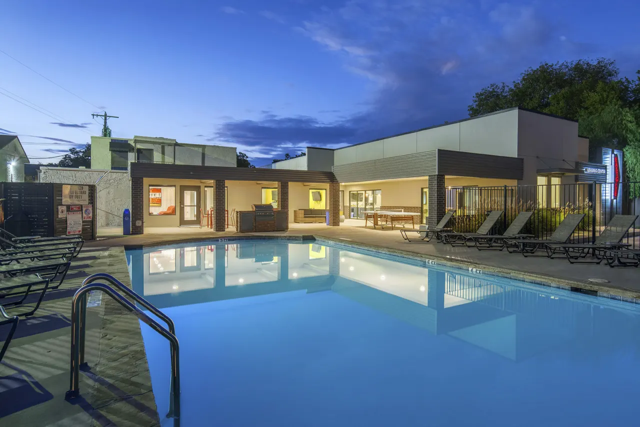 The Oaks Apartments