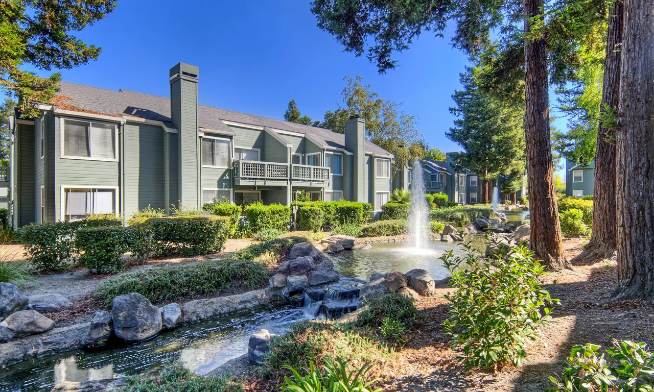 Wood Creek Apartments
