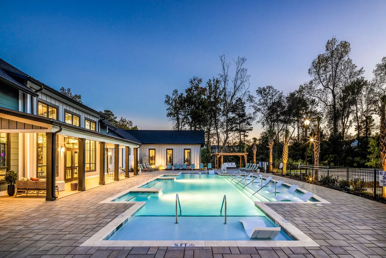 Broadstone Ingleside Apartments