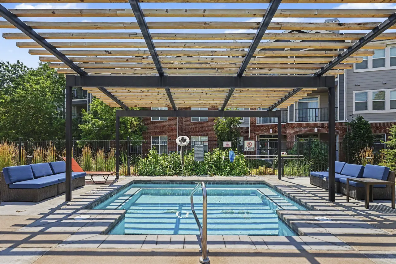 Lowry Park Apartments