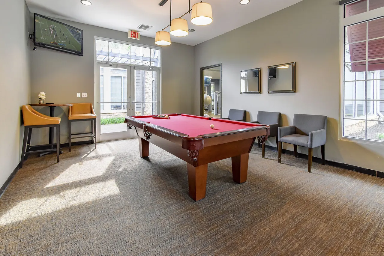 Riverset Apartments