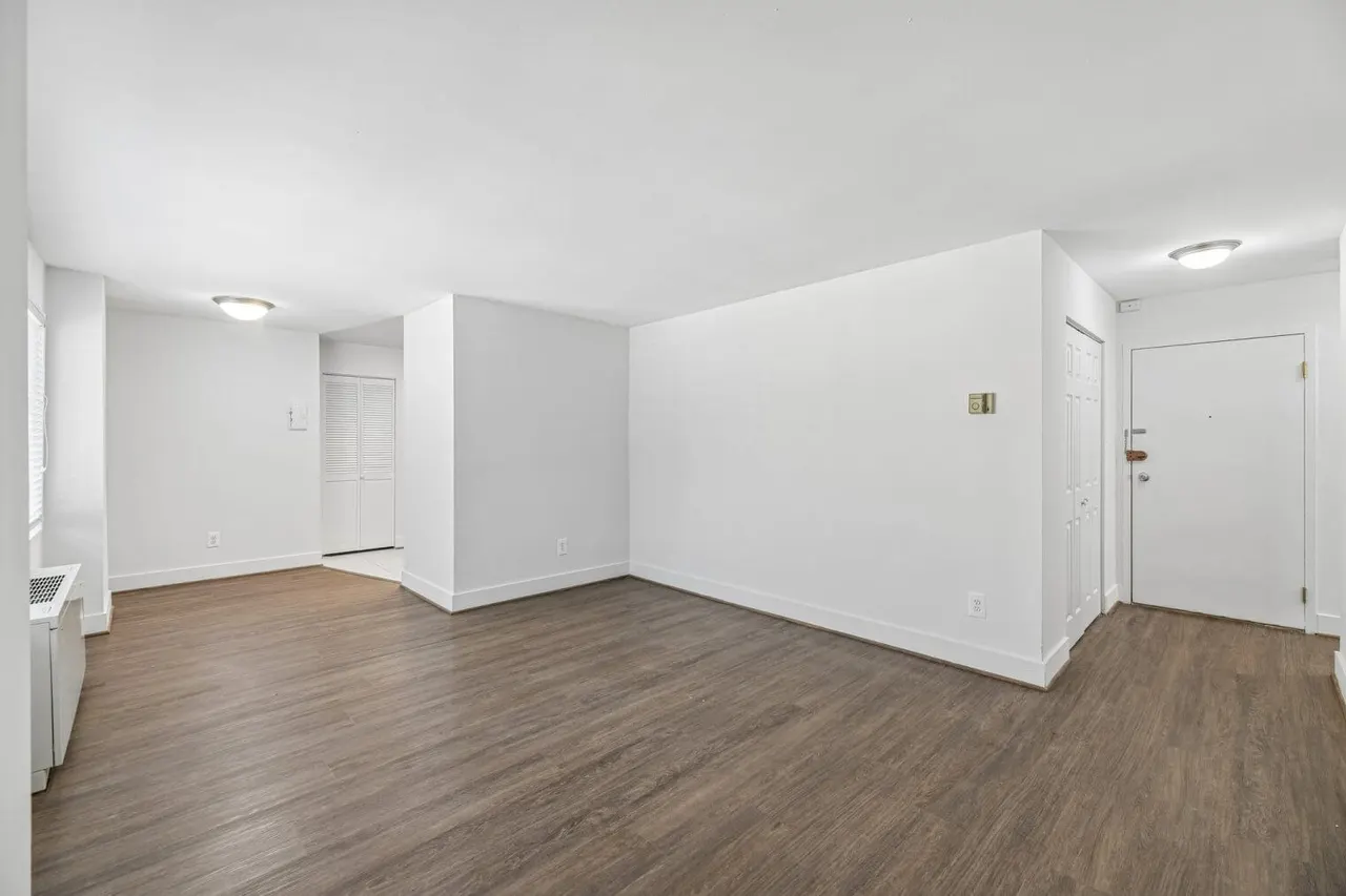 2620 16th Street Apartments