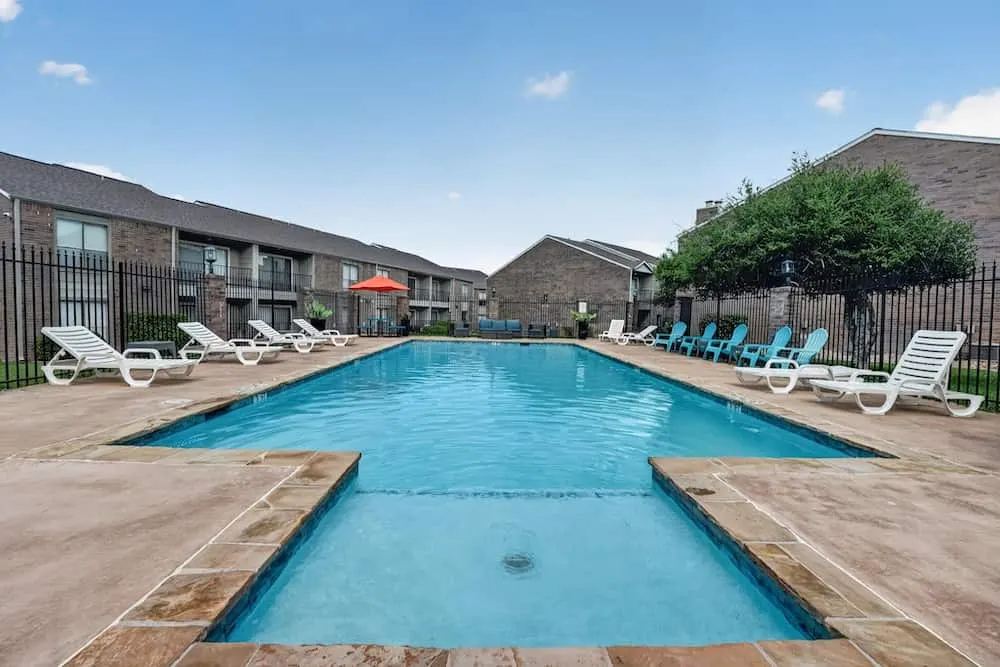 The Heights at 701 Apartments