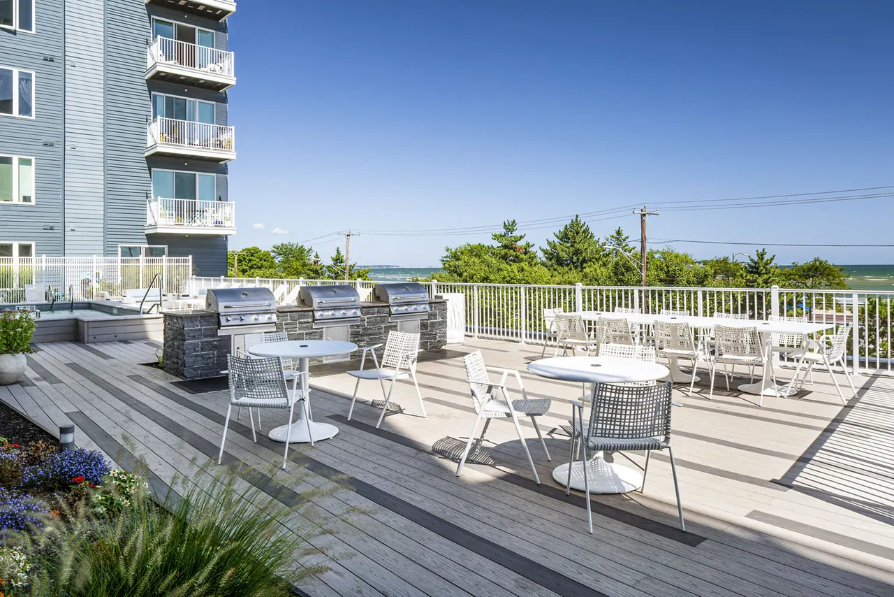 Ocean 650 Apartments