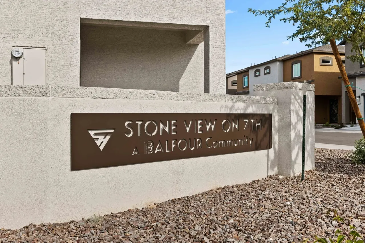 Stone View on 7th