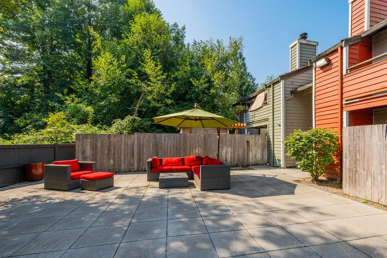 Quartz Creek Apartments