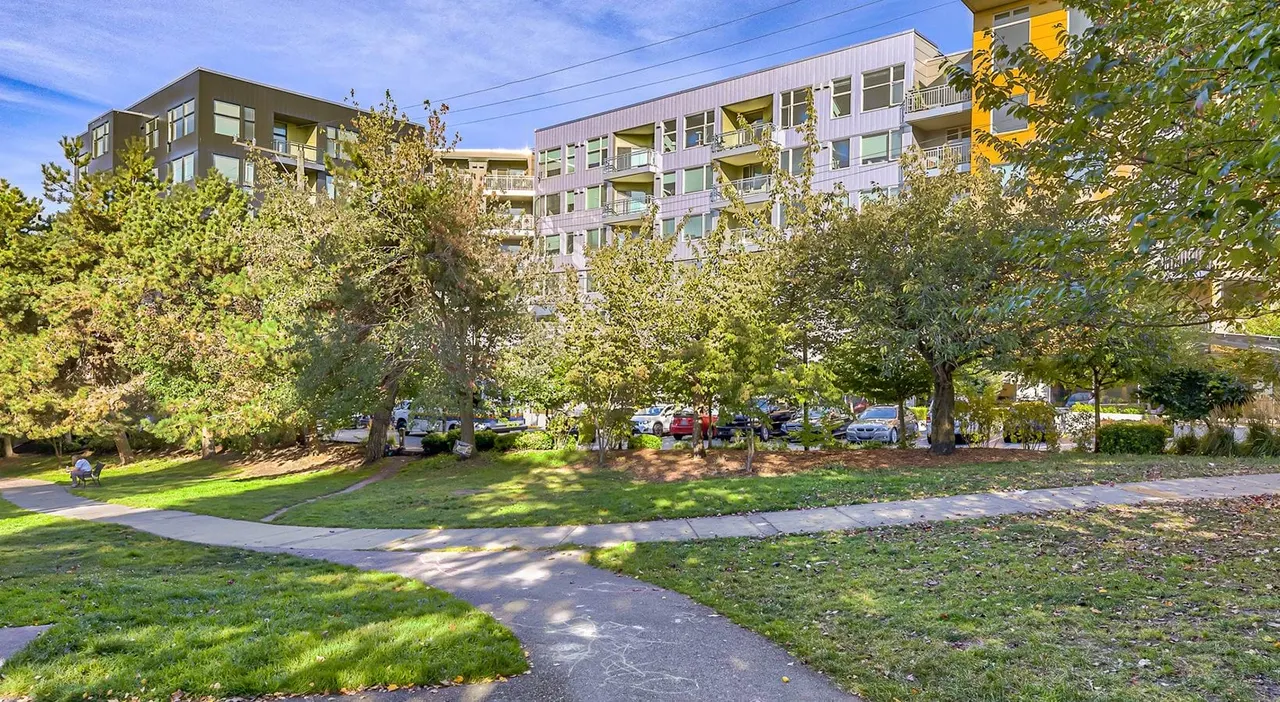Angeline Apartments