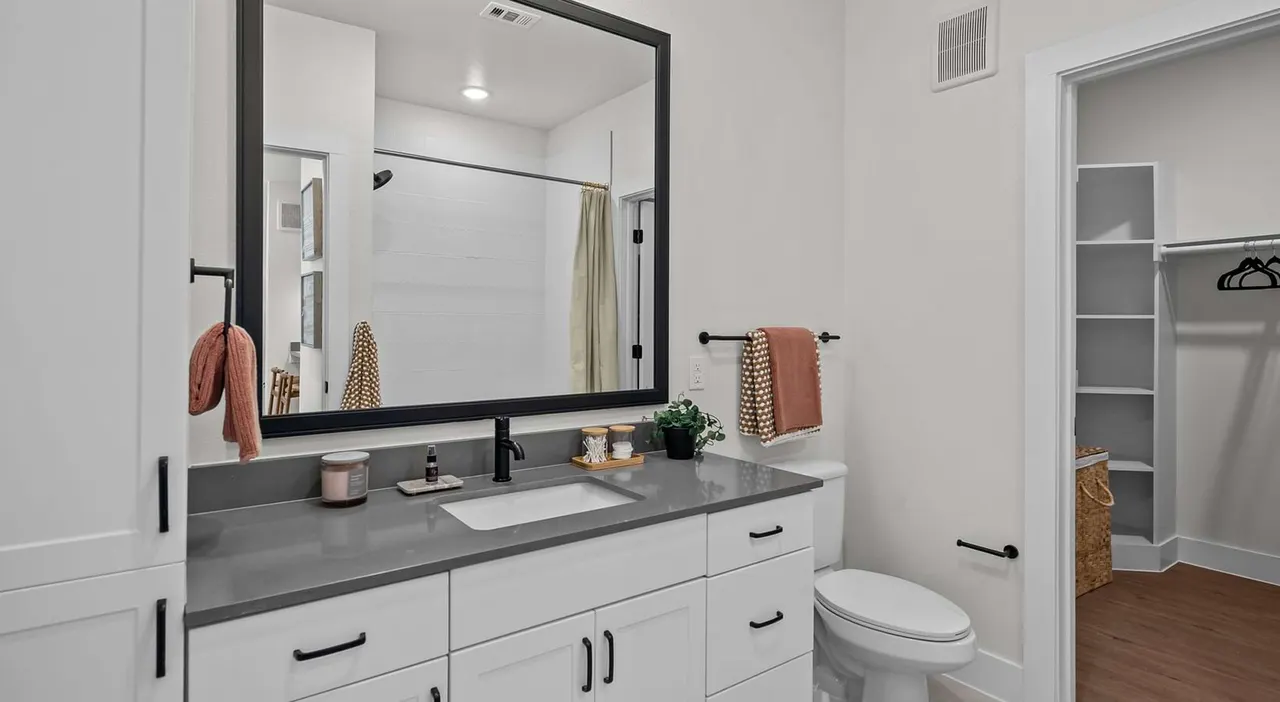 Eastpoint Apartments