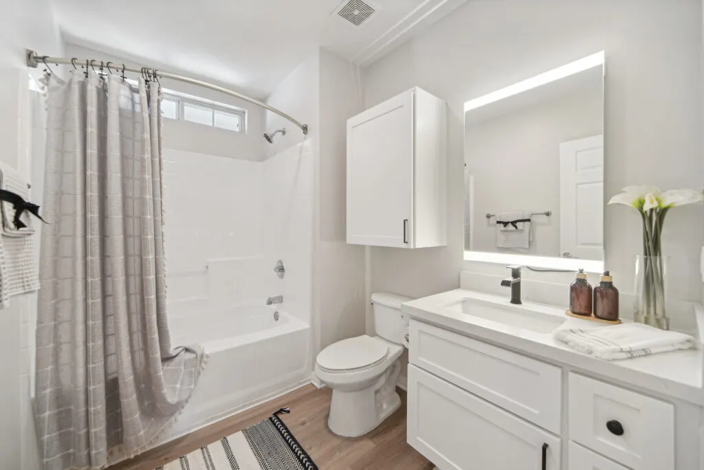 Montecito Apartments
