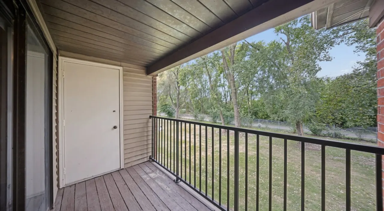 Douglas Pointe Apartments