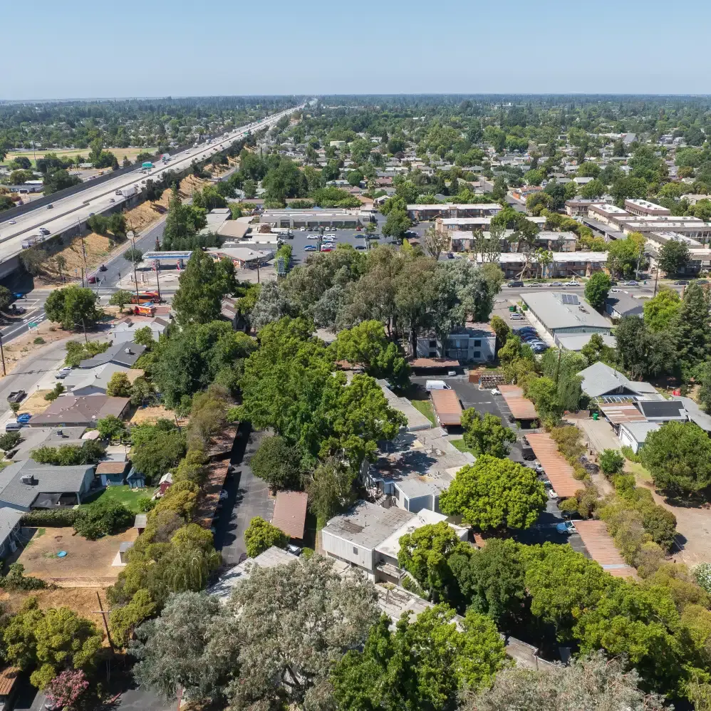 Iron Horse Apartments