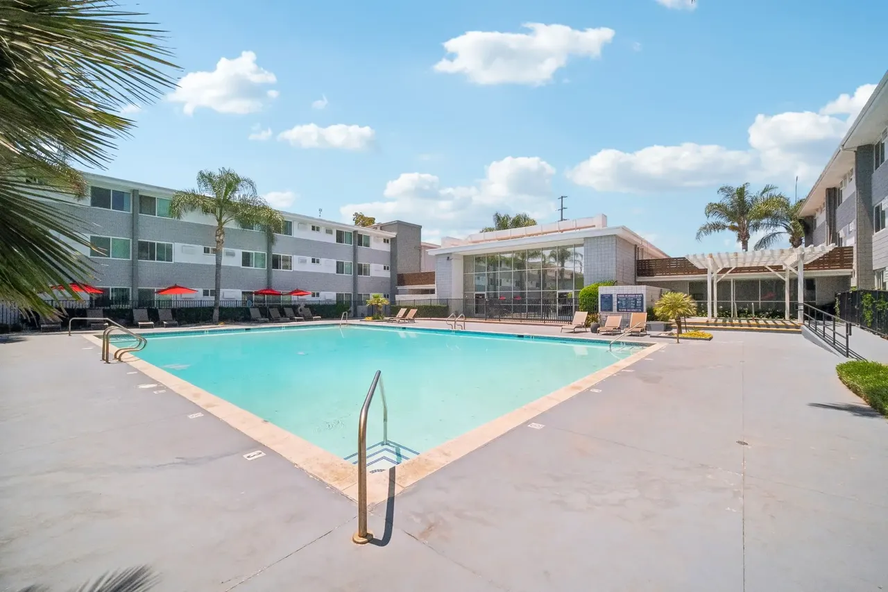 Meridian Pointe Apartments