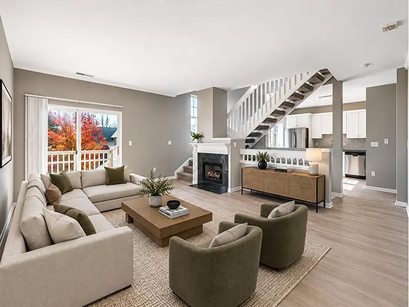 River Run At Naperville Luxury Apartments