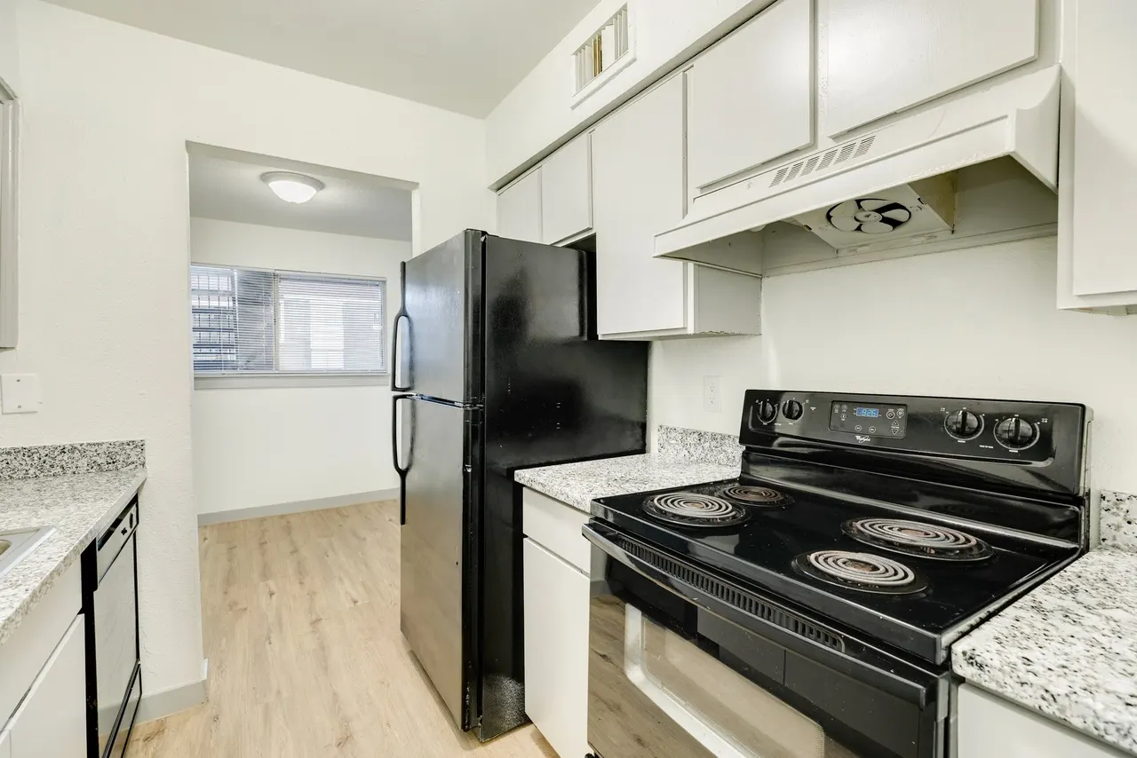 Lantana Apartments