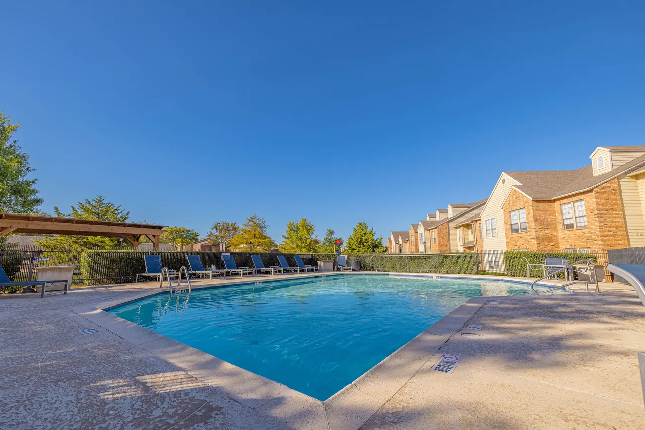 Arlington Hills Apartments & Townhomes