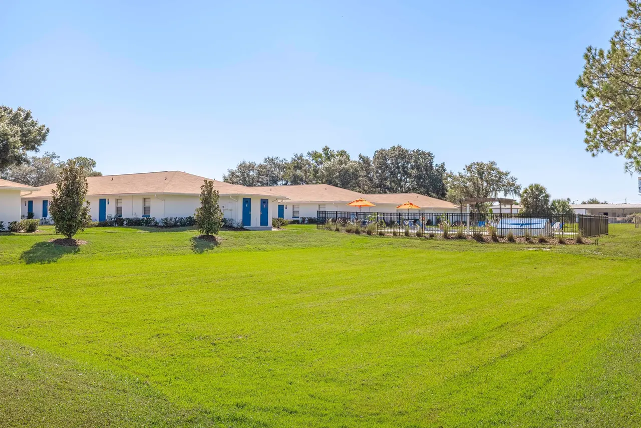 Topaz Retreat Apartments