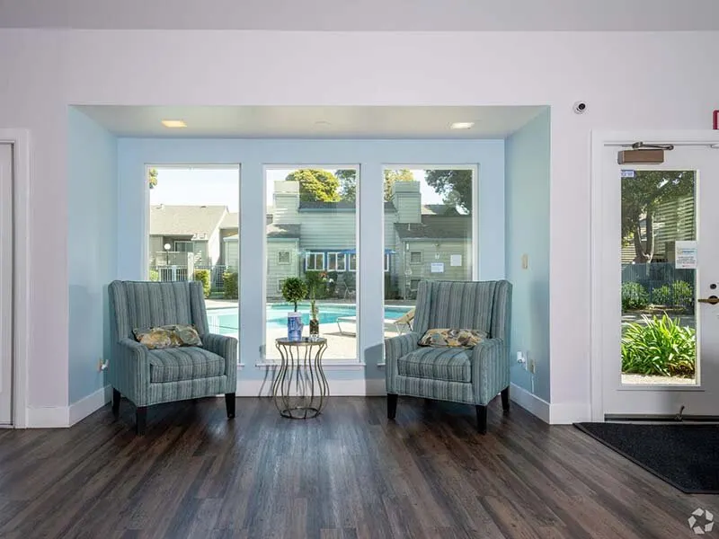 Seabreeze Apartment Homes