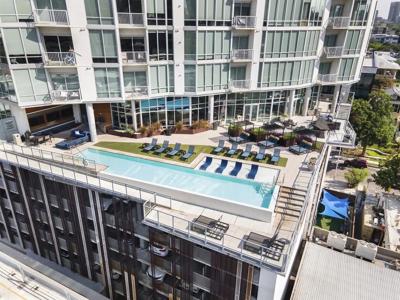 SEVEN Apartments