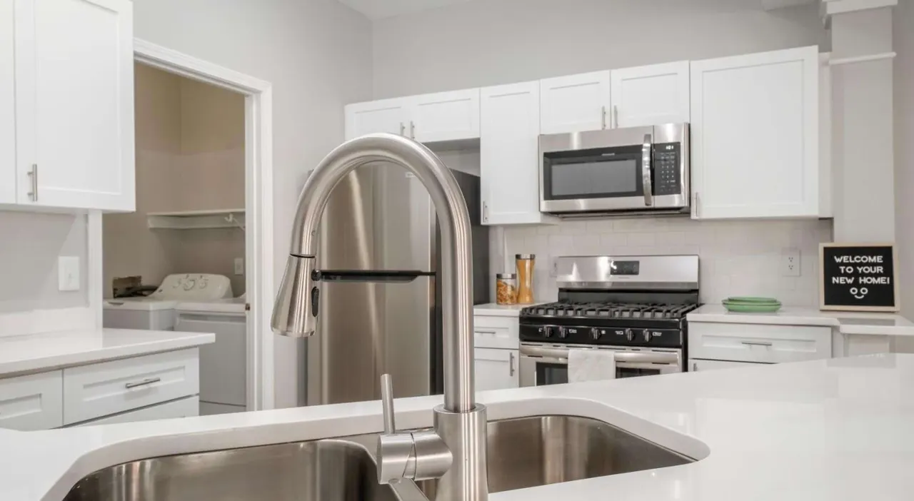 Kensington Grove Apartments