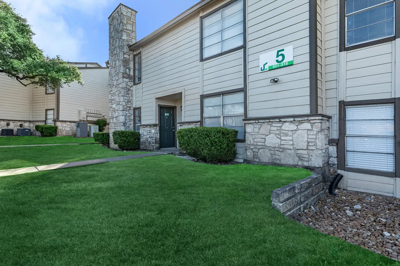 University Cove Apartments