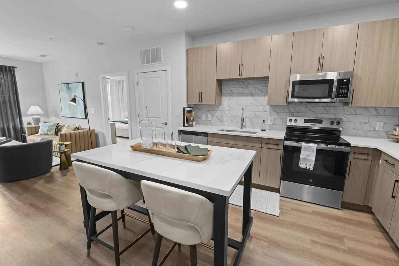 Perimeter Pointe Apartments
