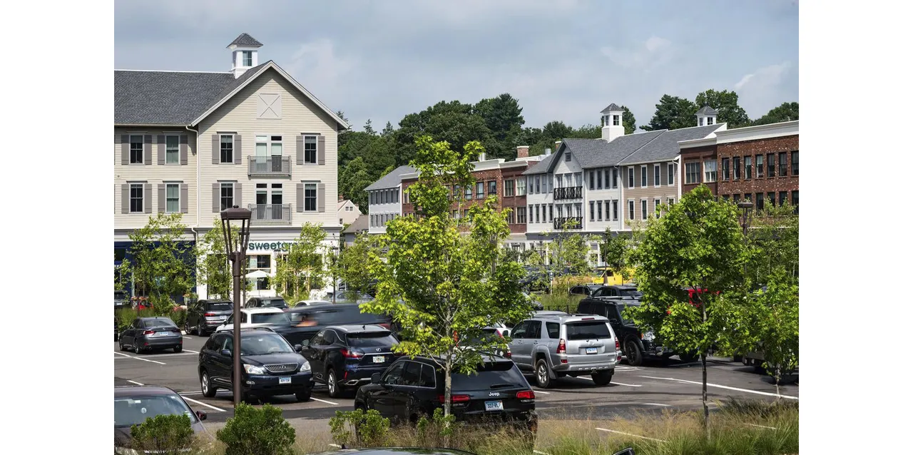 Darien Commons Residences